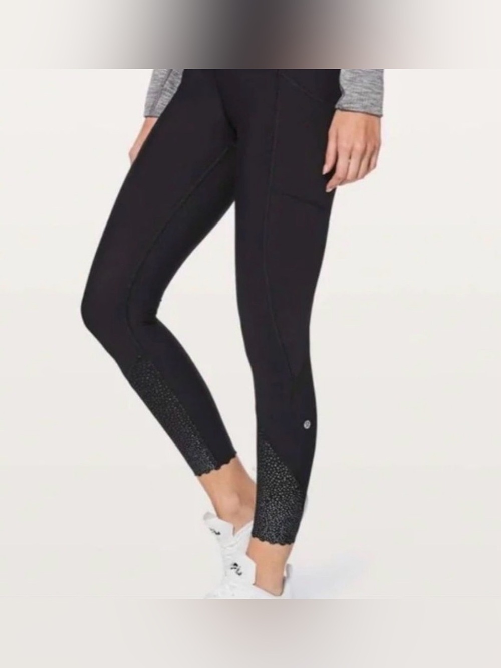 lululemon Scalloped Hem Black Sculpted Ankle Leggings Size 4 23” length
